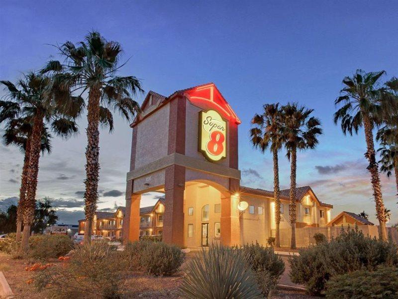 Super 8 By Wyndham Tucson/Grant Road Area Az Hotel Exterior photo