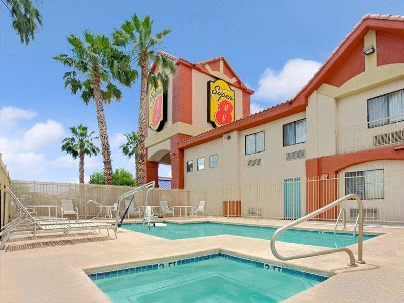 Super 8 By Wyndham Tucson/Grant Road Area Az Hotel Exterior photo