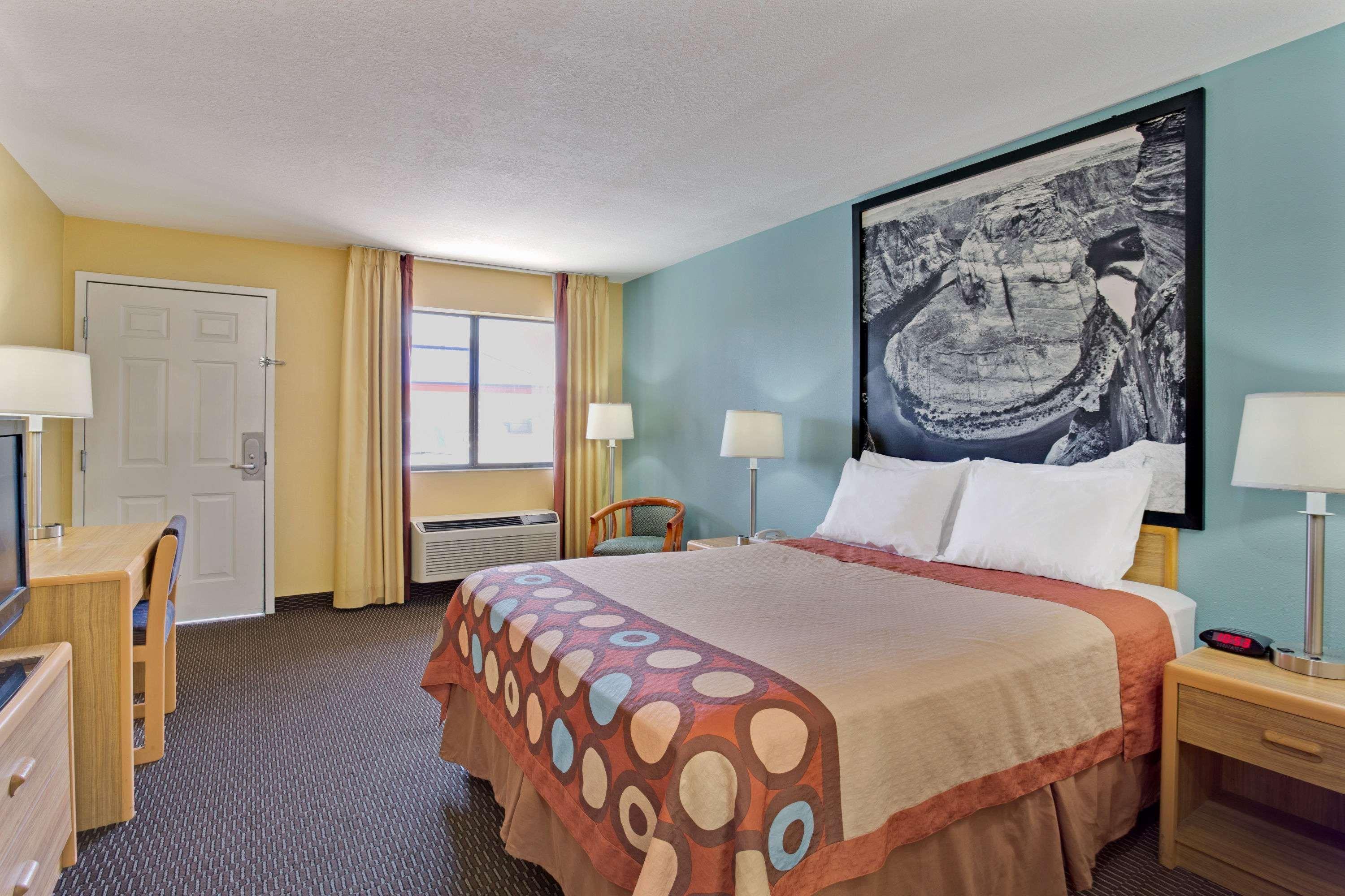 Super 8 By Wyndham Tucson/Grant Road Area Az Hotel Exterior photo