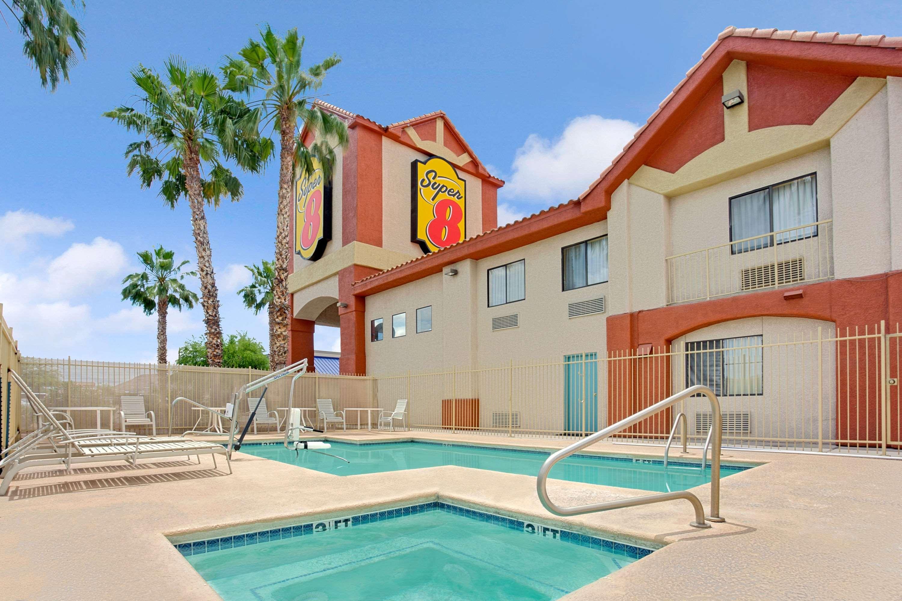 Super 8 By Wyndham Tucson/Grant Road Area Az Hotel Exterior photo